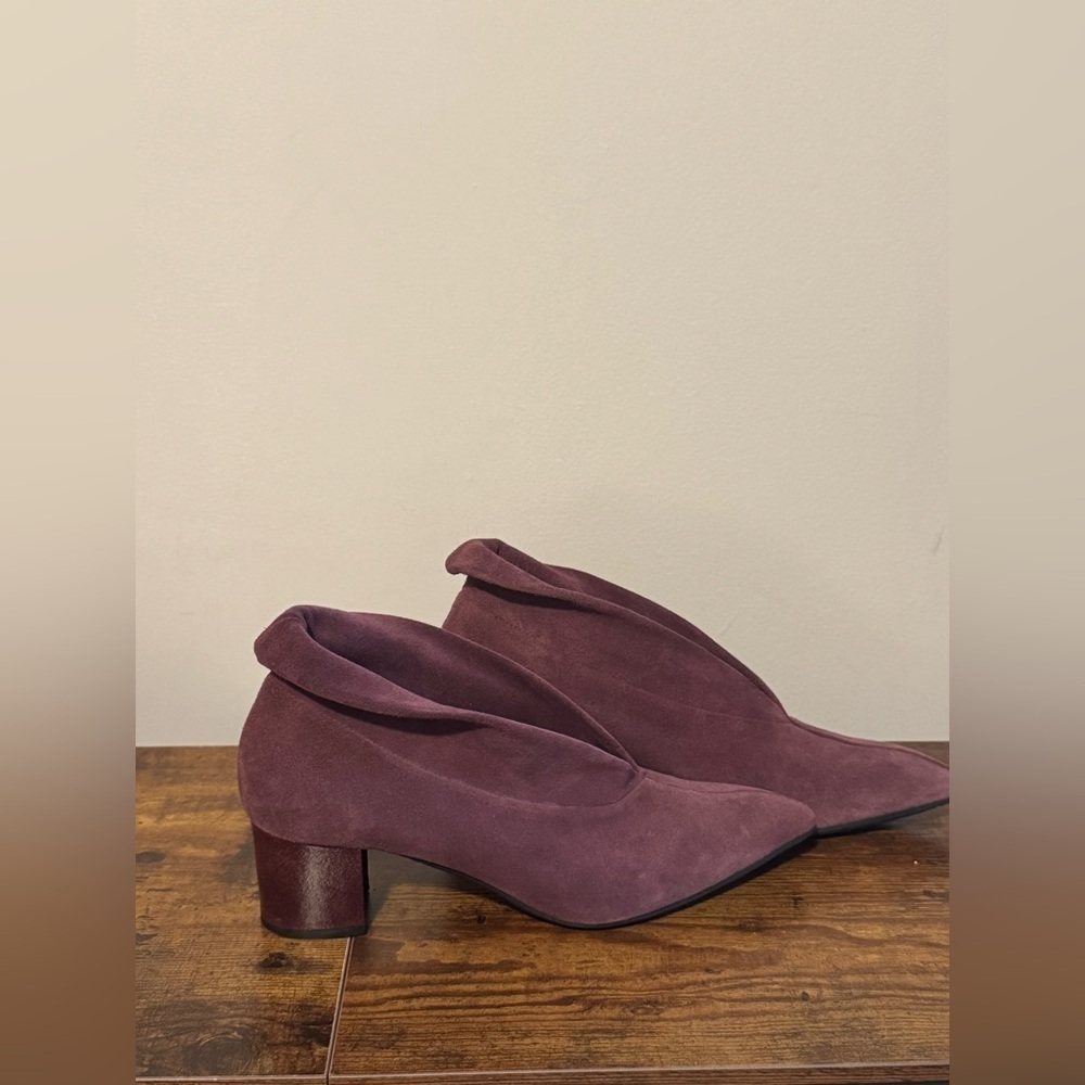 ❤️‍🔥❤️‍🔥 Thierry Rabotin Narrow Stamped Purple Suede Slip On Heeled Shoes